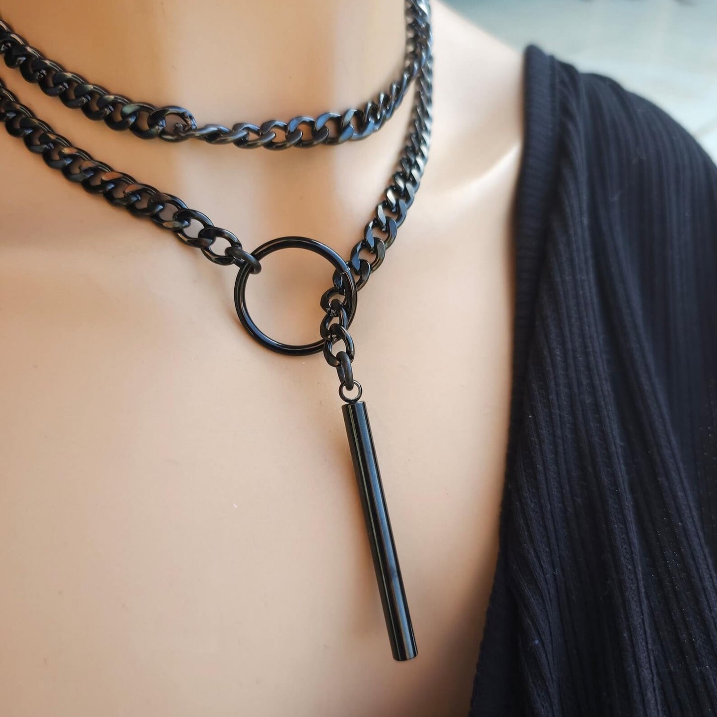 Schwarze Lariat-Halskette